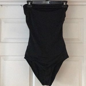 ASOS BLACK SWIMSUIT STRAPLESS
